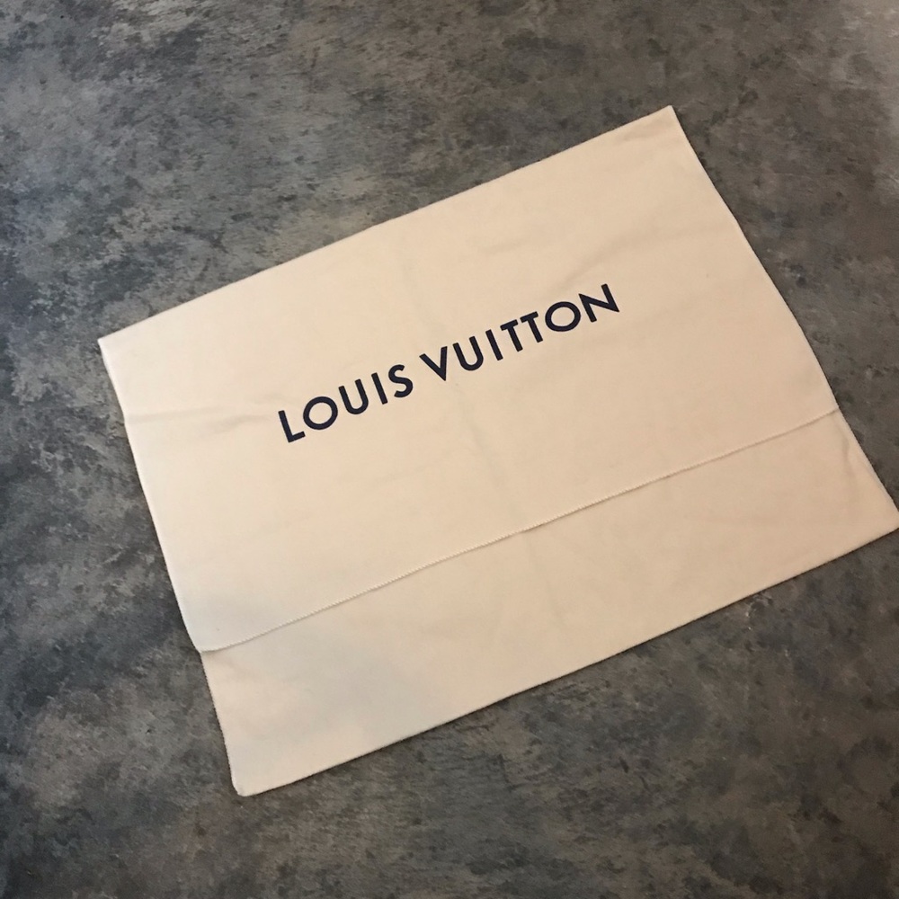 Louis Vuitton Duster Bag